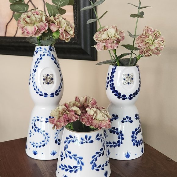 Clase Azul Vase (medium) - Picture 4 of 4